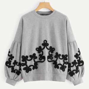 *NWOT* shein grey sweater with qpplique detail